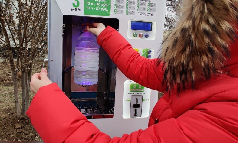 В Котовске стояли незаконные автоматы по розливу питьевой воды