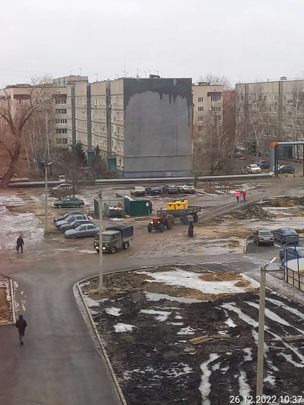 В Котовске разрыли недавно благоустроенный по нацпроекту двор на улице Гаврилова