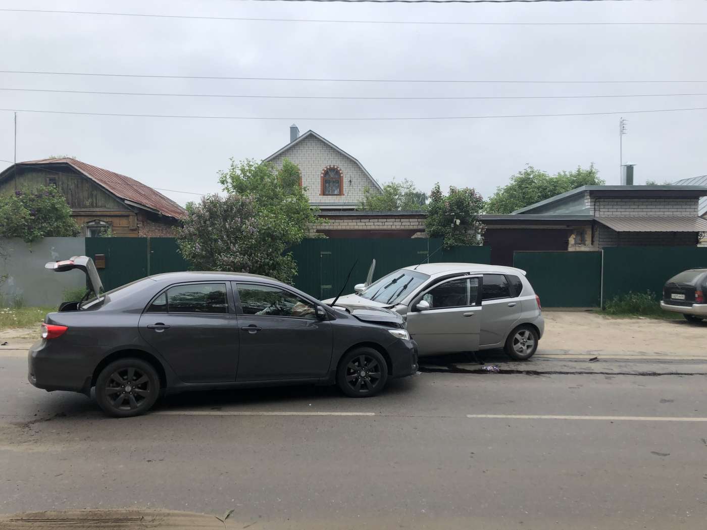 В Котовске пьяный водитель Toyota Corolla выехал на встречку и устроил ДТП